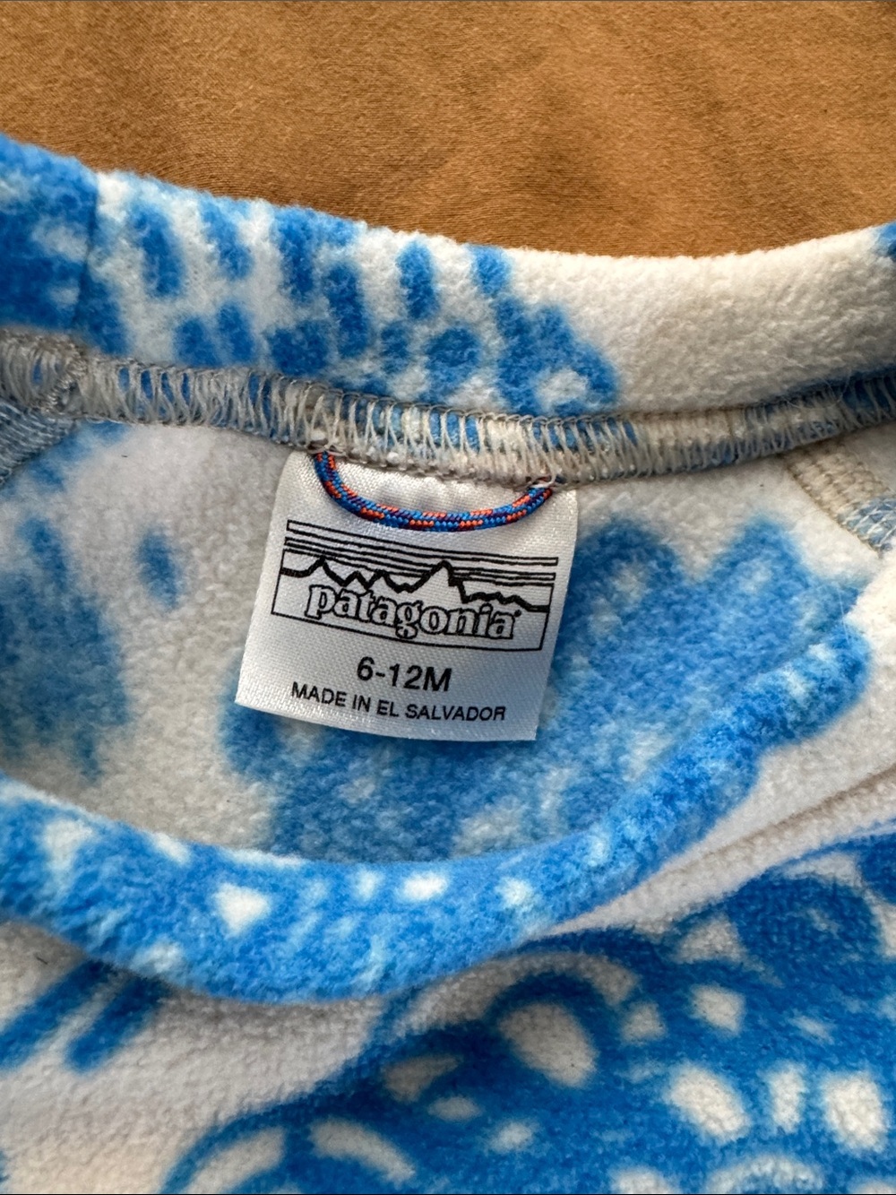 🌧️Patagonia White and Blue Toddler Fleece Pullover with Cloud Print - Picture 2 of 3